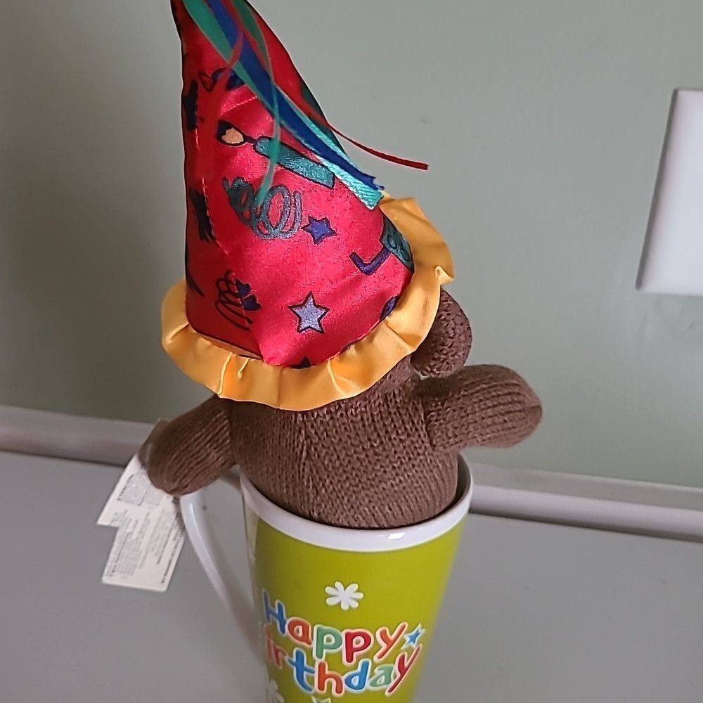 Sock Monkey with Mug Set - Picture 4 of 5